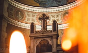 PROGRAMME DES DIVINES LITURGIES EN FRANÇAIS- AVRIL 2023 | Cathédrale Saint Stéphane